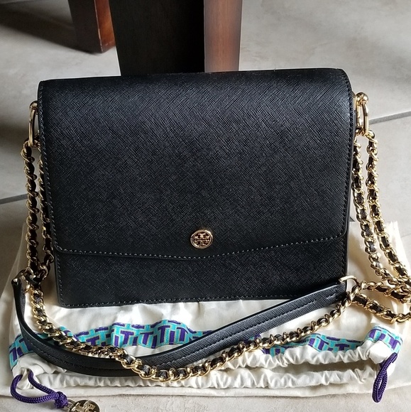 Tory Burch Handbags - **NEW** Tory Burch Robinson Convertible Crossbody